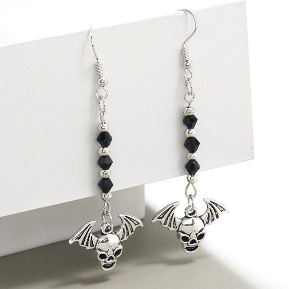Any 4/$25! Silver/Black Winged Skull Drop Earrings - Picture 1 of 6